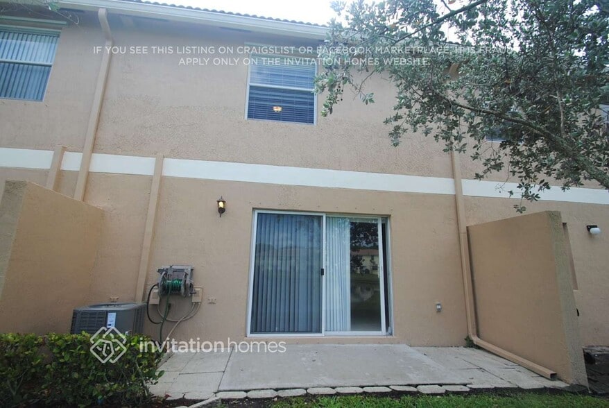 Building Photo - 16099 Sierra Palms Dr