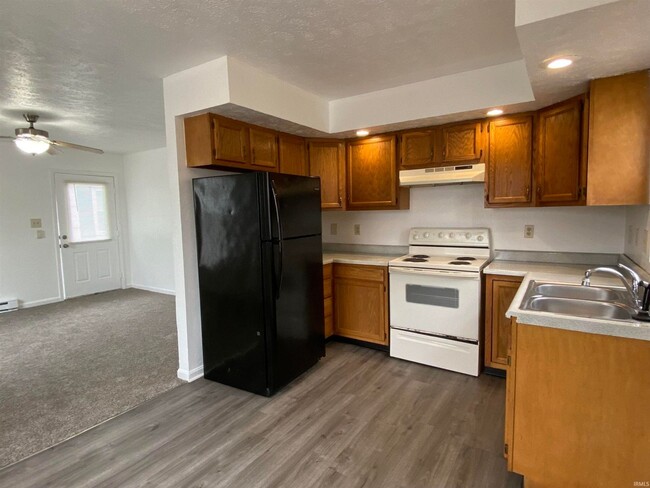 Building Photo - Cooper Street Duplex