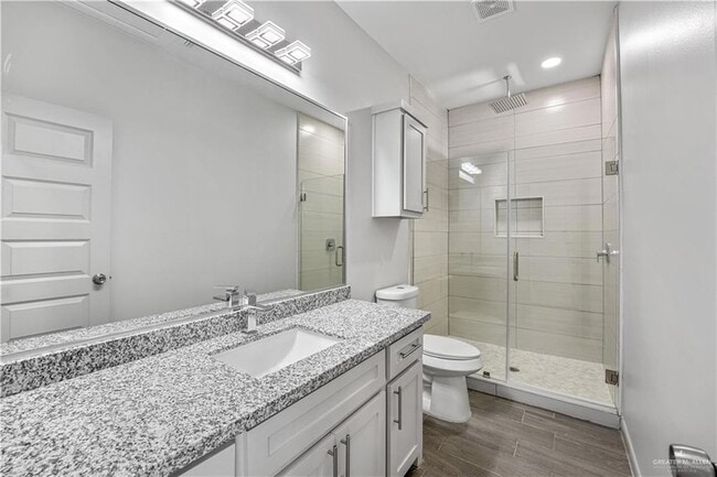 Building Photo - 1905 W Violet Dr