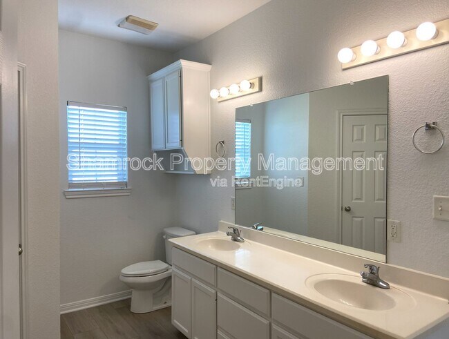 Building Photo - 3061 Clydesdale Way