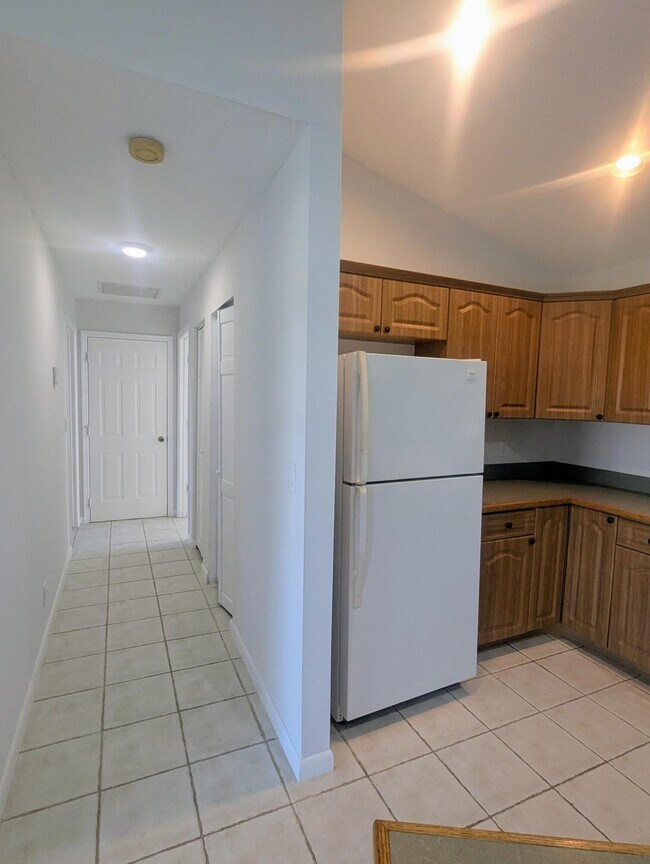 Building Photo - 819 Cindy Cir Ln