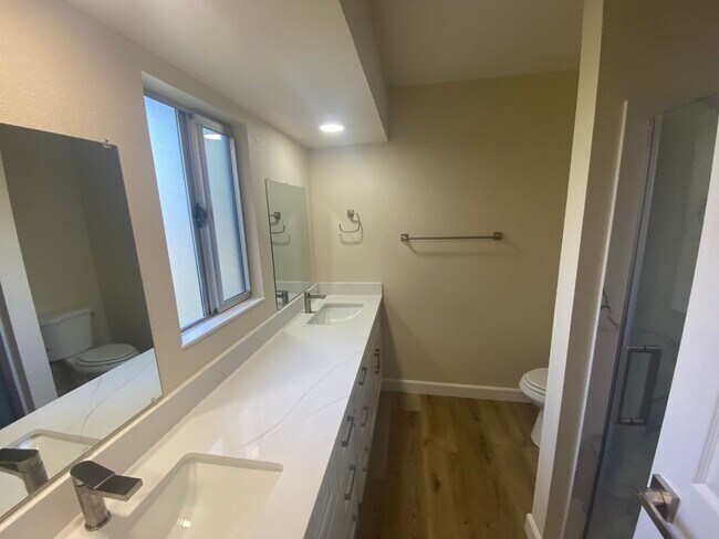 Building Photo - Fully Renovated Single Story Vacaville Home