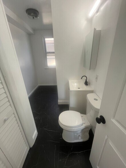 Unit 3 - 904 S 20th St