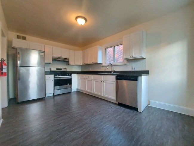 Building Photo - 1717 Springfield Ave