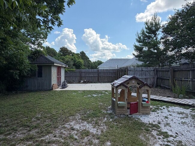 Building Photo - 220 Wynnehaven Beach Rd