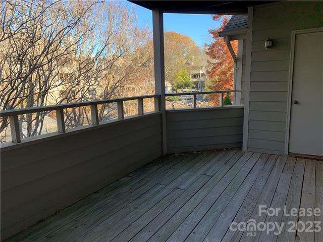 Building Photo - 2519 Stockbridge Dr