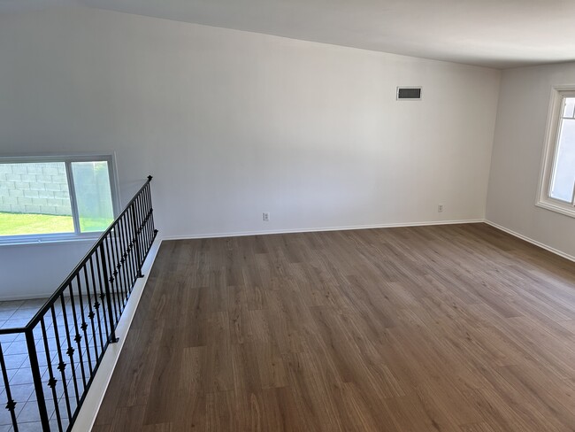 Formal living room - 4565 Almond Ave
