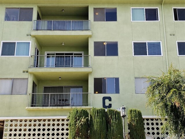Building Photo - 1301 S Atlantic Blvd