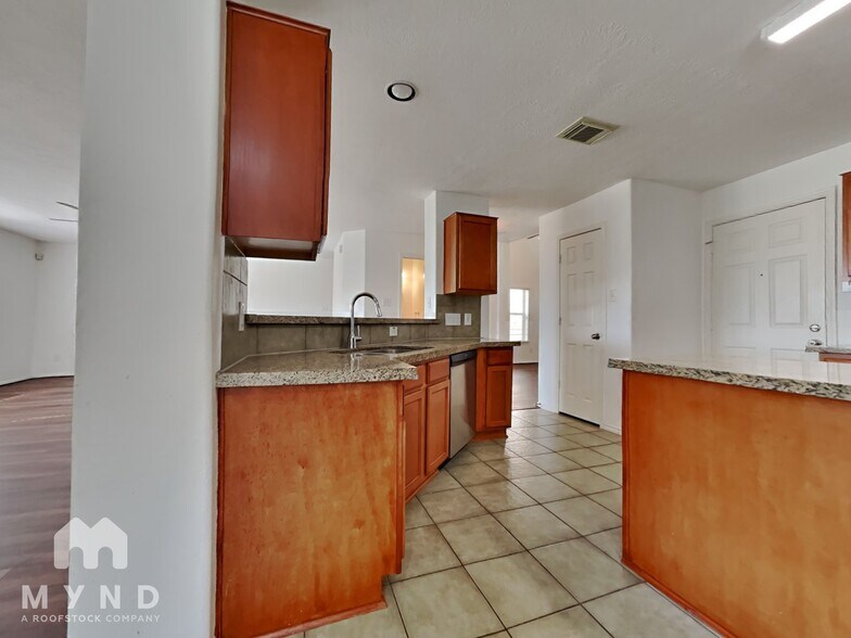 Building Photo - 5342 Gibralter Pl