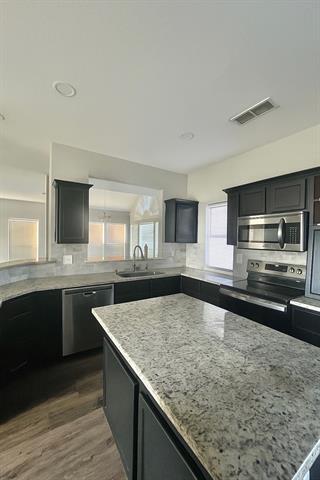 Building Photo - 5729 Christy Ln