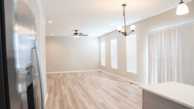 Building Photo - 1717 Longhill Dr