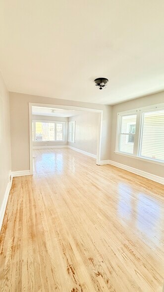 Building Photo - 4849 W Eddy St