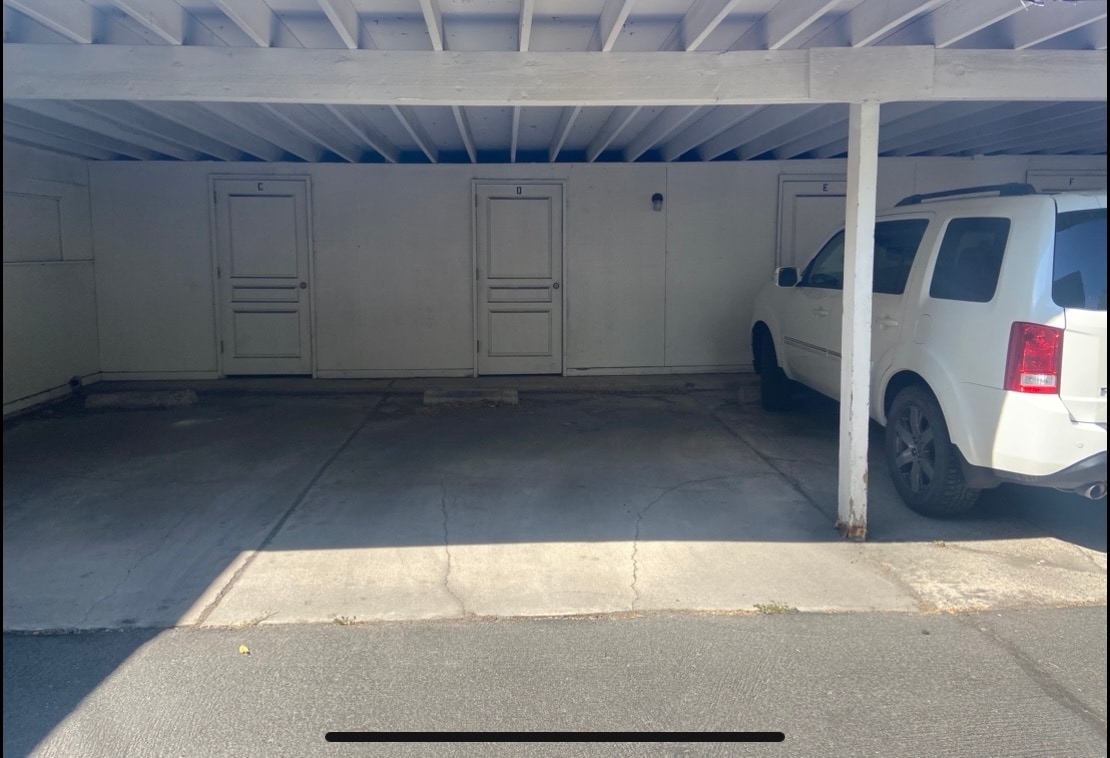 Building Photo - 1257 E 200 S