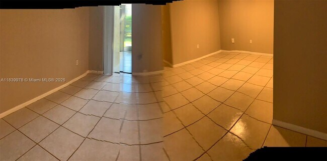 Building Photo - 11101 Royal Palm Blvd