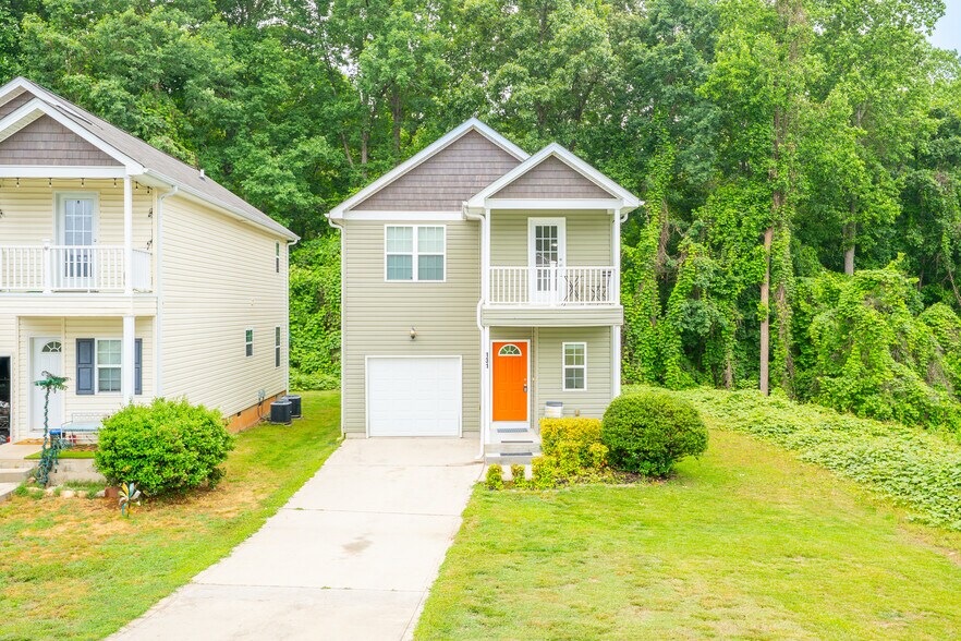 Building Photo - 131 High Bluff Cir