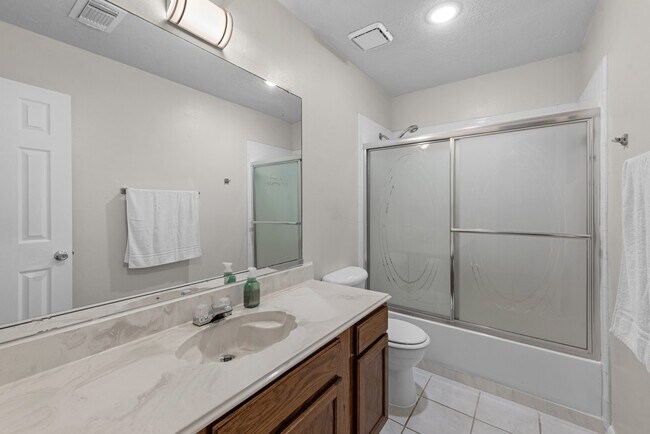 Building Photo - 19403 Bristlestar Dr