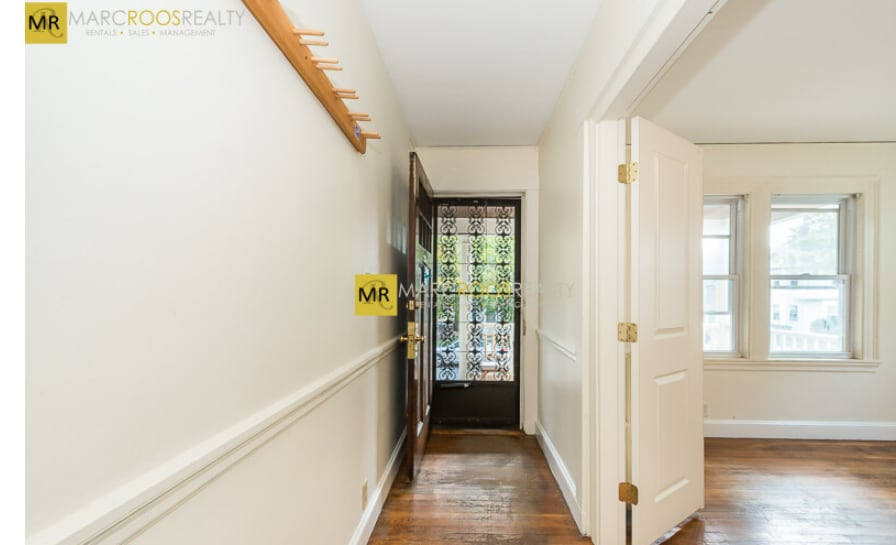 Building Photo - 50-52 Hobson St