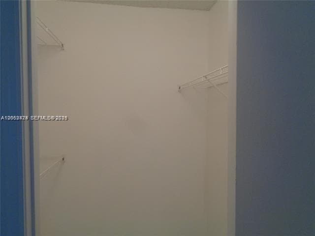 Building Photo - 3380 Pinewalk Dr N
