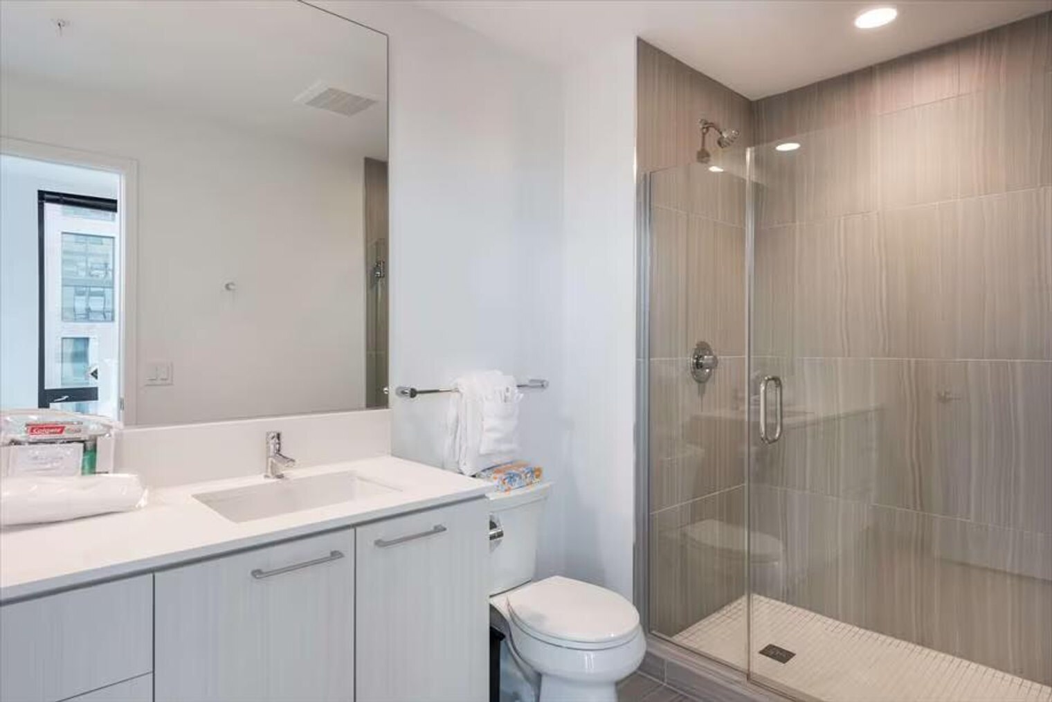 Building Photo - 11911 Freedom Dr