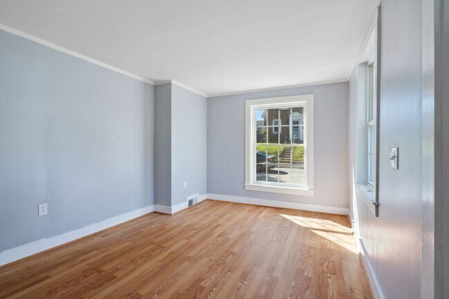 Building Photo - 80 Concord Way