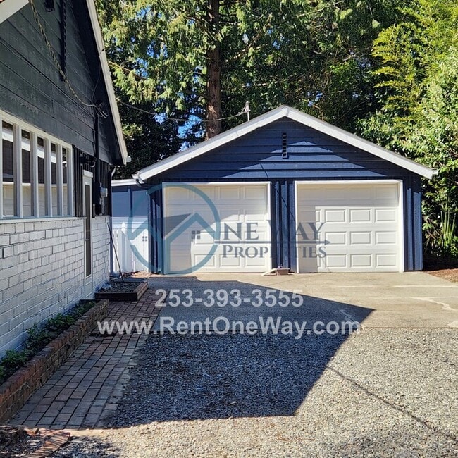 Building Photo - 4704 Grandview Dr W