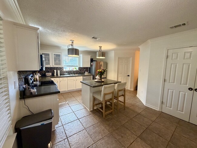 Building Photo - 3406 Hermitage Ct