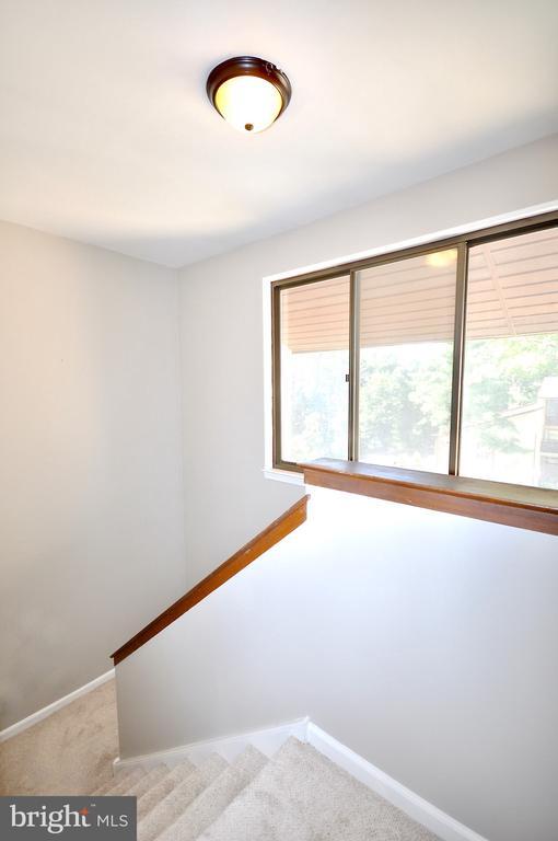 Building Photo - 6 Aspen Way