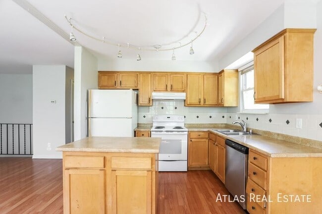 Primary Photo - 3603 W 90th Pl