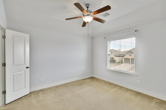 Building Photo - 6928 Donato Pl