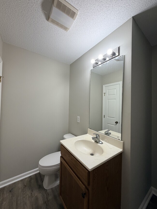 Building Photo - 3209 Deer Path Cir