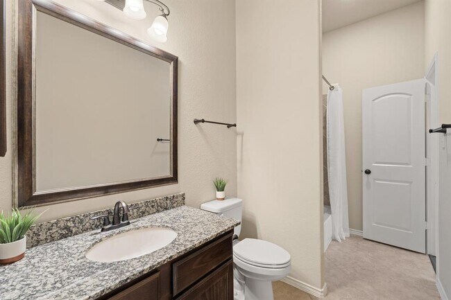 Building Photo - 4211 Ponderosa Hills Ln