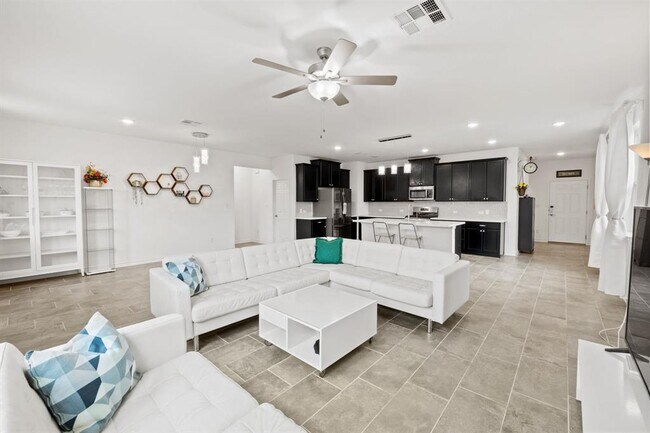 Building Photo - 116 Thurman Holt Rd