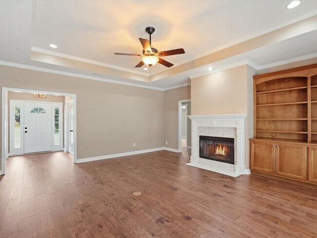 Building Photo - 2819 Willowick Tr SE