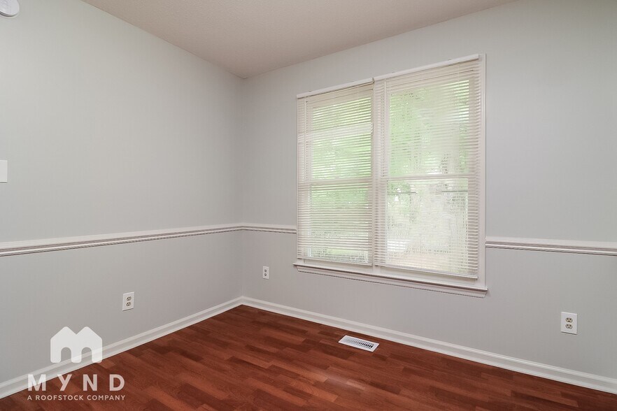 Building Photo - 303 Indian Springs Dr