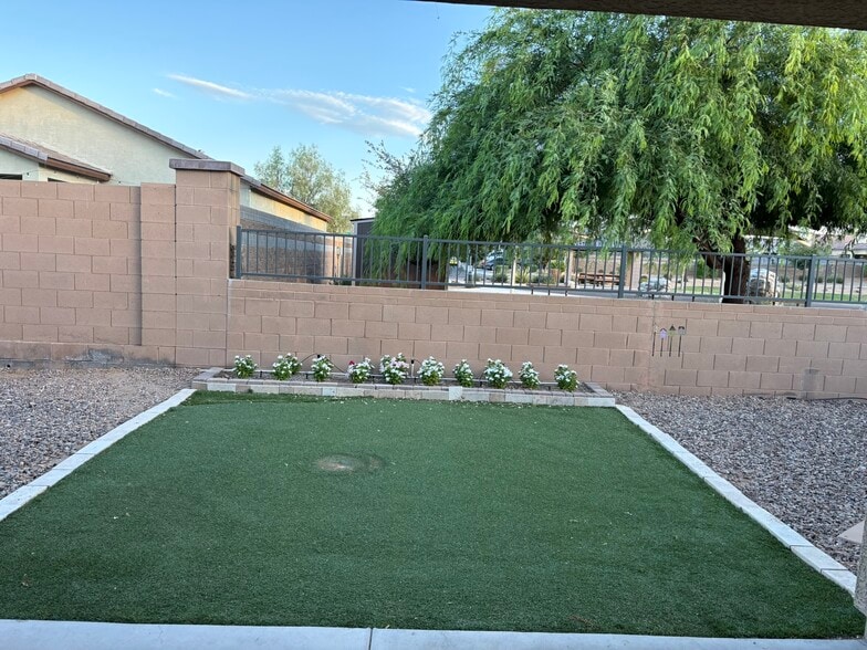 Building Photo - 4251 W Dayflower Dr