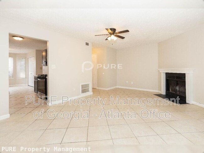Building Photo - 7208 Crestside Dr