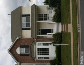 Building Photo - 18107 Coachmans Rd