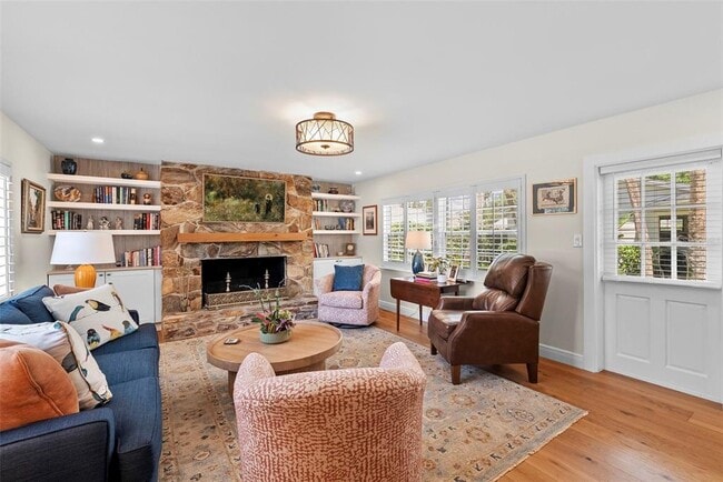 Building Photo - 4705 W San Rafael St