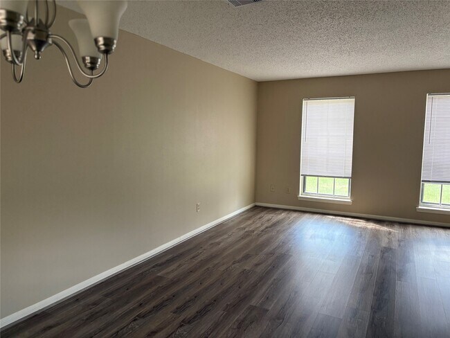 Building Photo - 3310 Mulberry Hill Ln