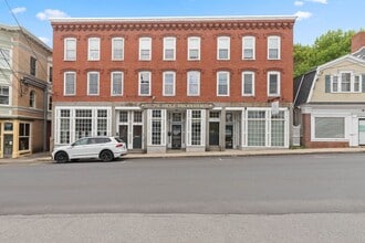 Building Photo - 16-24 Market Street