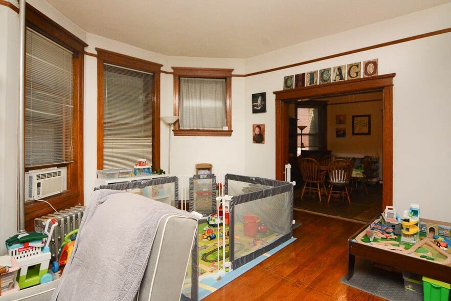 Building Photo - 3718 N Magnolia Ave