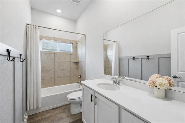 Building Photo - 11108 Culberson Dr