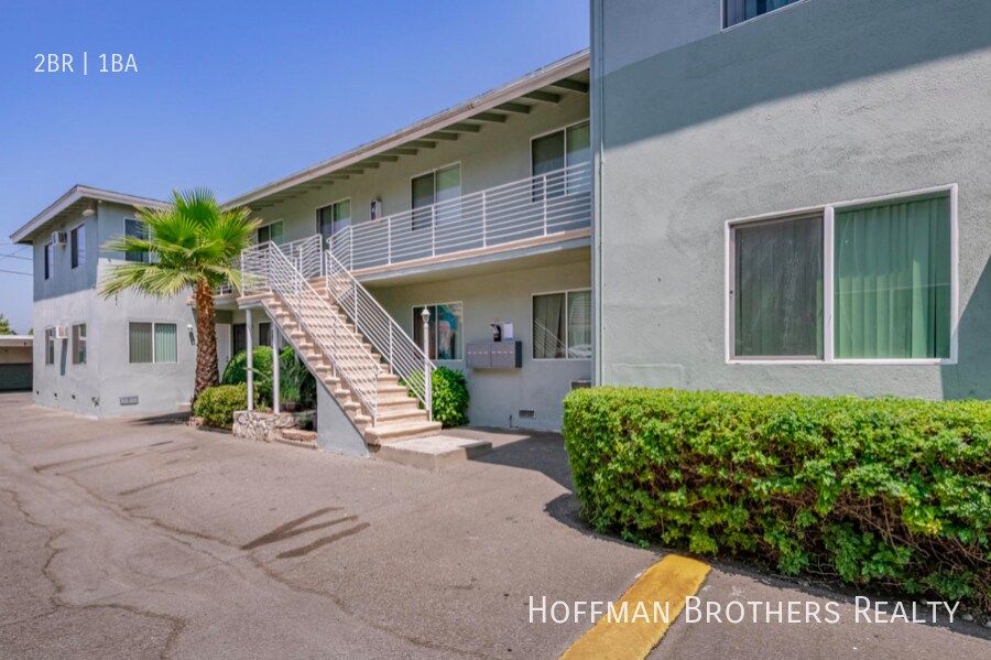 Building Photo - 6159 Coldwater Canyon Ave