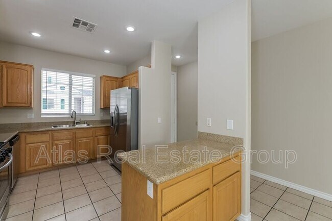 Building Photo - 10326 Cherry Brook St