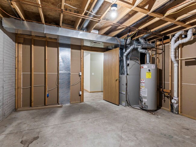 Building Photo - 6901 N Steamboat Dr