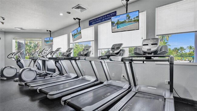 Building Photo - 17030 NW 19th Ct