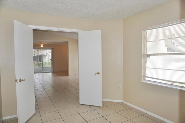 Building Photo - 817 Whisper Lake Ct