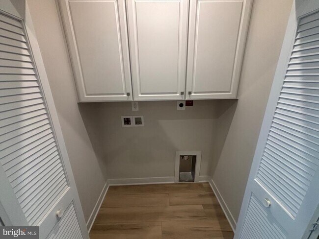 Building Photo - 4362 Southerby Dr