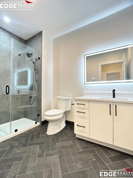 Building Photo - 9 Newton St