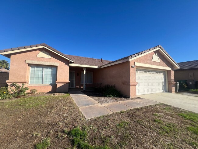 Building Photo - AVAILBLE NOW!! LOVELY 3-bedroom 2 bath Home in Indio!